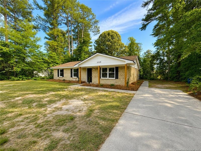3529 Torbay Dr, Fayetteville, NC 28311
