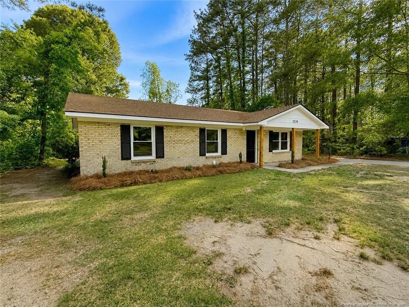 3529 Torbay Dr, Fayetteville, NC 28311