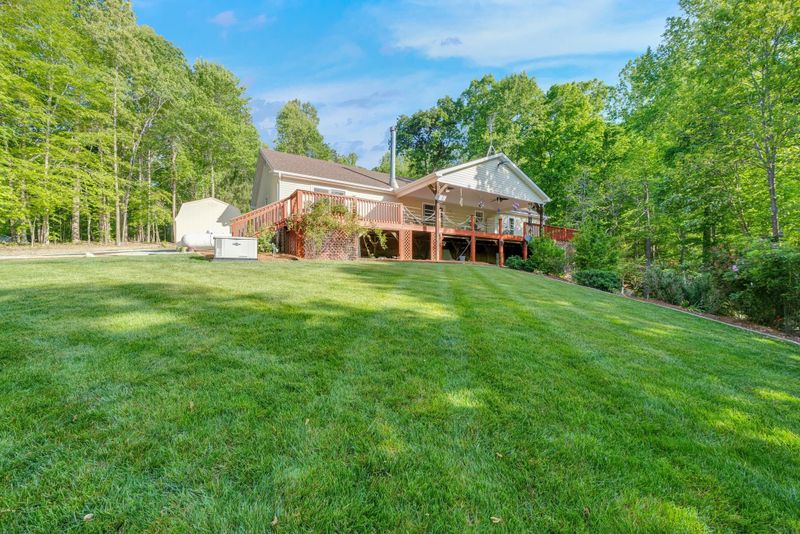 353 Captains Dr, Roxboro, NC 27343