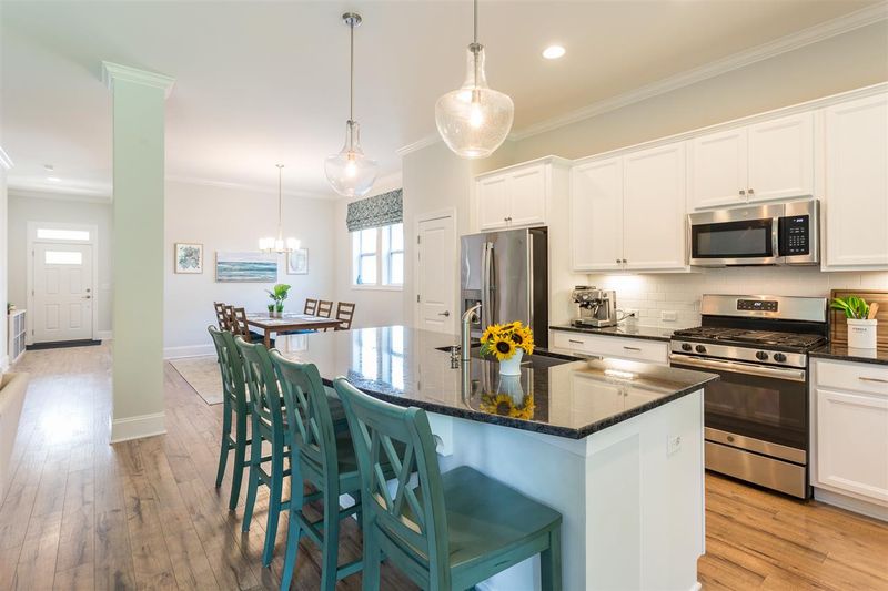 353 Cardinal Ridge Rd, Chapel Hill, NC 27516