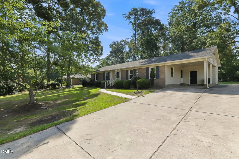 353 Dogwood Ln, Lillington, NC 27546