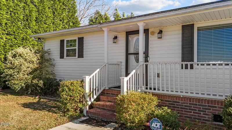 353 Pleasant Coates Rd, Benson, NC 27504