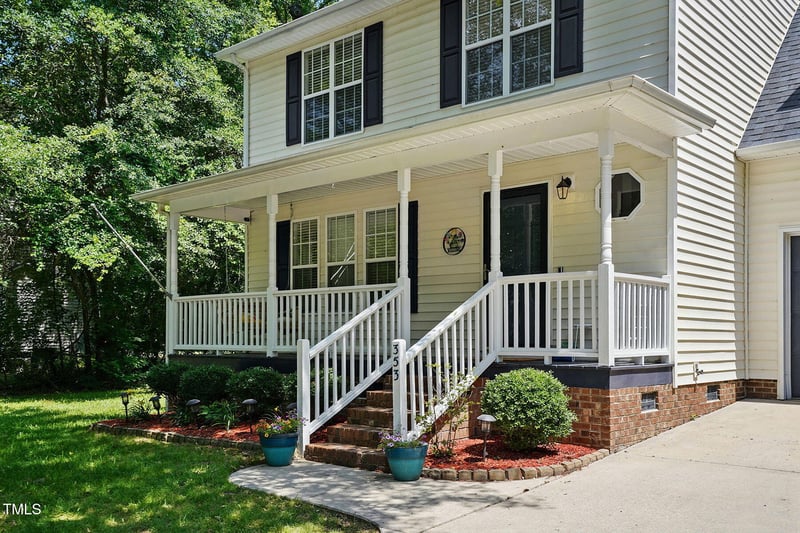353 Spearhead Pl, Clayton, NC 27520