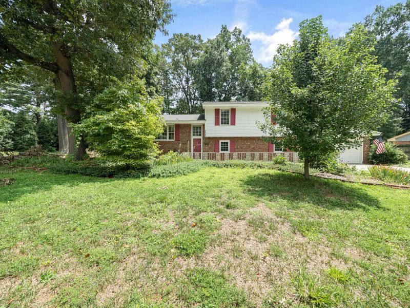 3532 Allendale Dr, Raleigh, NC 27604