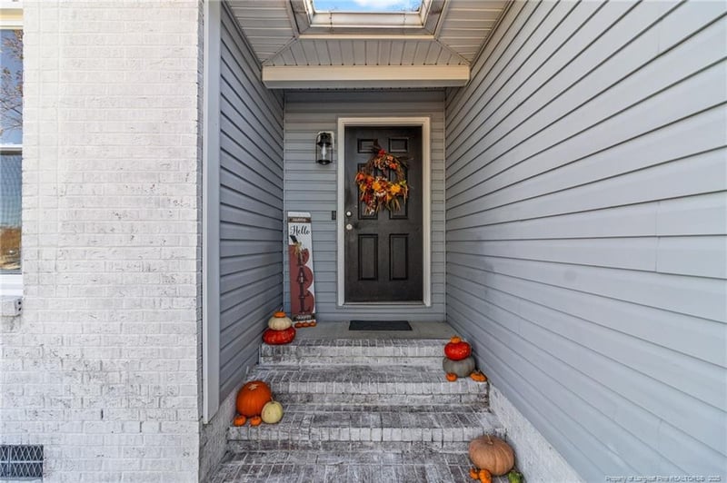 3533 Chaucer Dr, Hope Mills, NC 28348