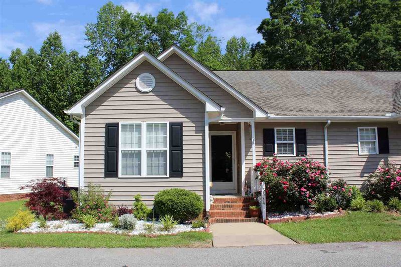 3534 E Cotton Gin Dr, Clayton, NC 27527