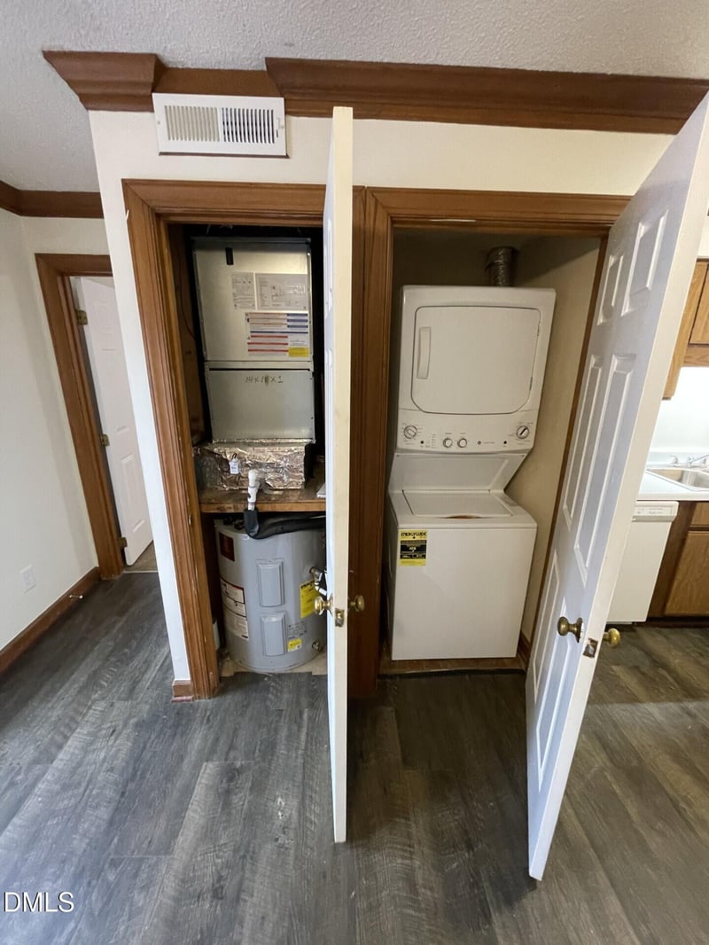 3535 Ivy Commons Dr #101, Raleigh, NC 27606