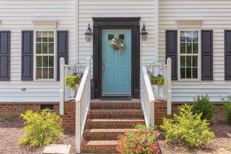 3536 Dewing Dr, Raleigh, NC 27616