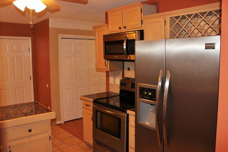 3536 Singleleaf Ln, Raleigh, NC 27616