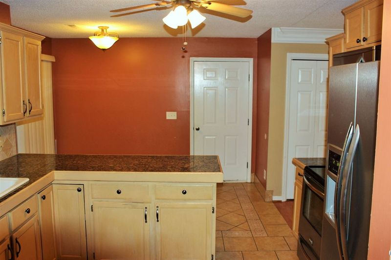 3536 Singleleaf Ln, Raleigh, NC 27616