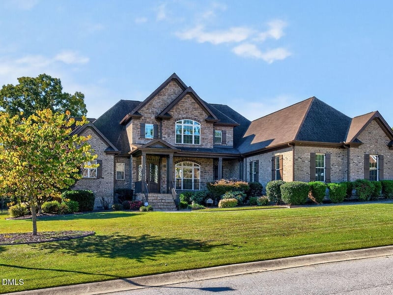 354 Balmoral St, Clayton, NC 27520