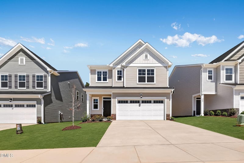 354 Beachcomber Dr, Lillington, NC 27546