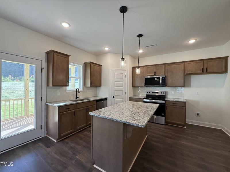354 Bluejay St, Clayton, NC 27520