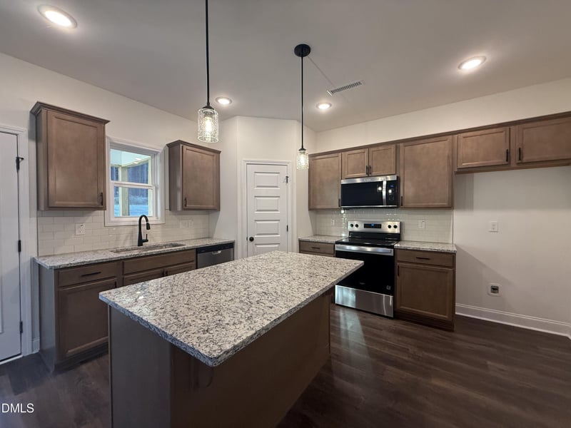 354 Bluejay St, Clayton, NC 27520