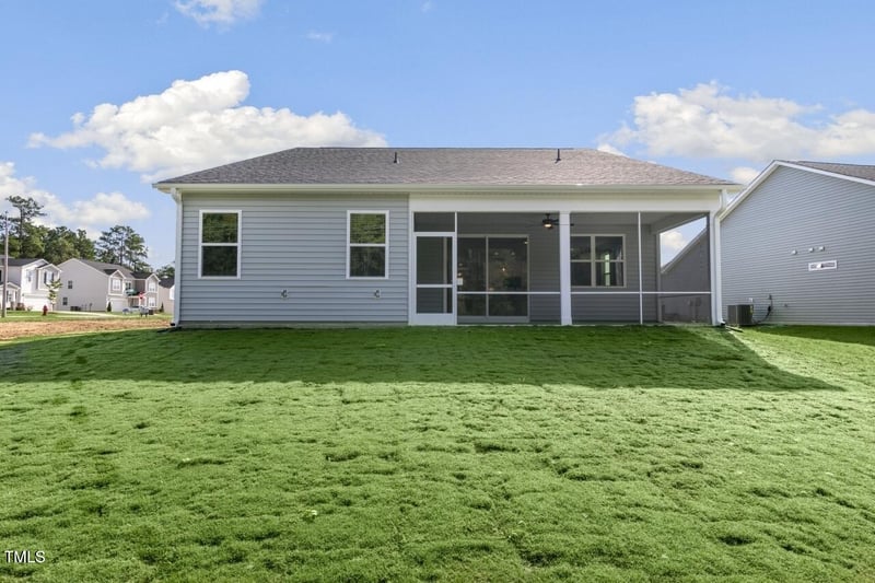 354 Providence Creek Dr, Fuquay Varina, NC 27526