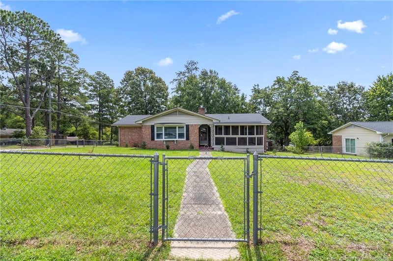 354 Summer Hill Rd, Fayetteville, NC 28303
