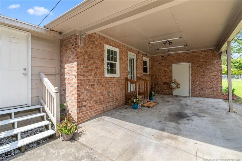 354 Summer Hill Rd, Fayetteville, NC 28303