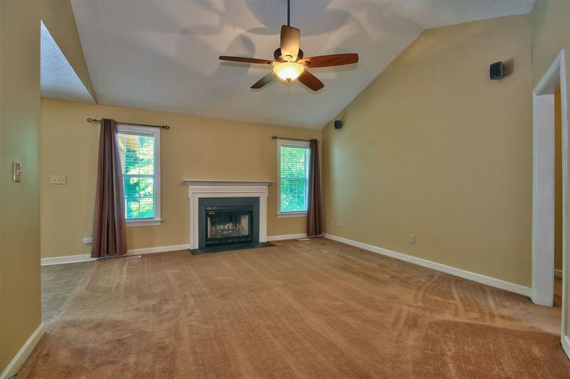 354 Tillamook Dr, Wake Forest, NC 27587