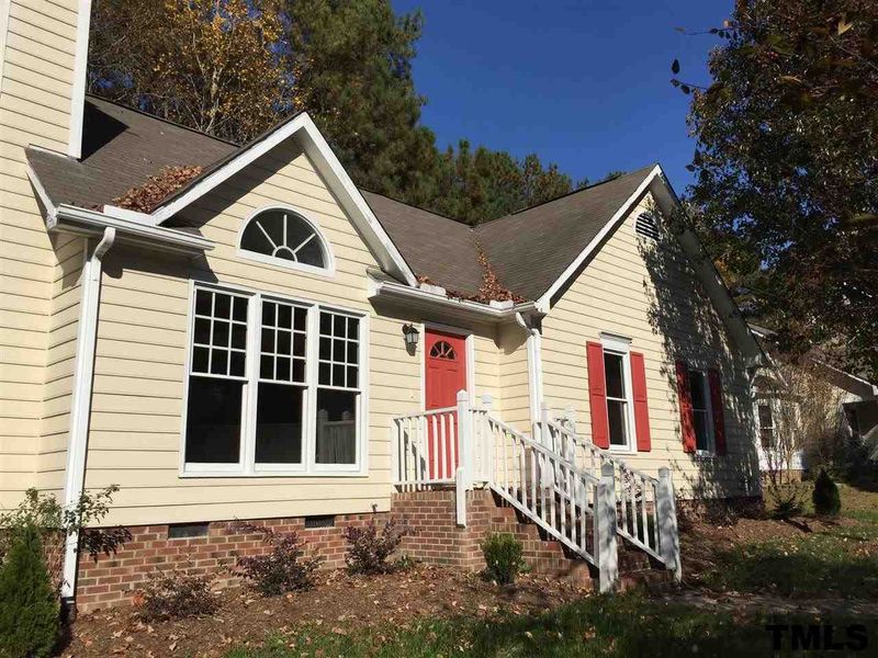 3541 Dechart Ln, Raleigh, NC 27616