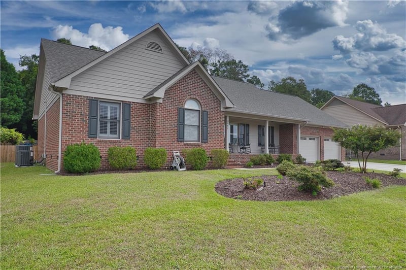 3541 Harrisburg Dr, Fayetteville, NC 28306