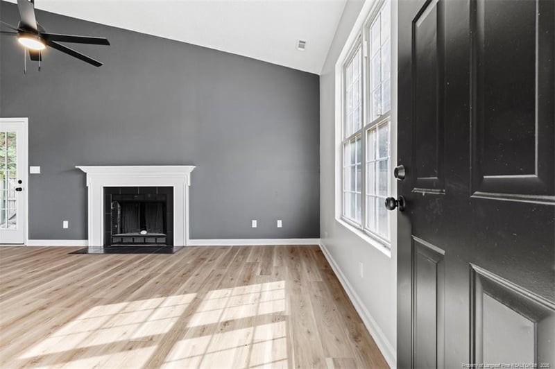3542 Winesap Rd, Hope Mills, NC 28348