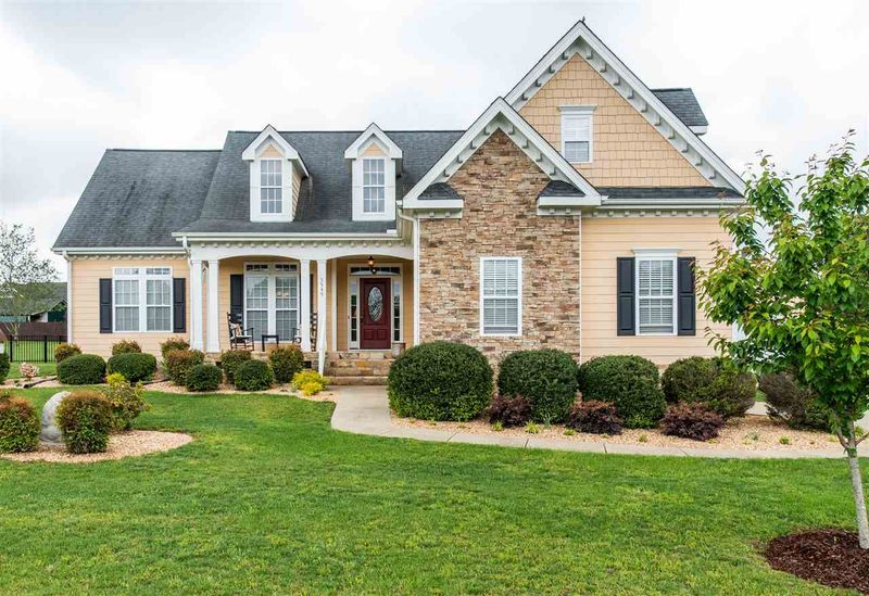 3545 Bainford Dr, Fuquay Varina, NC 27526