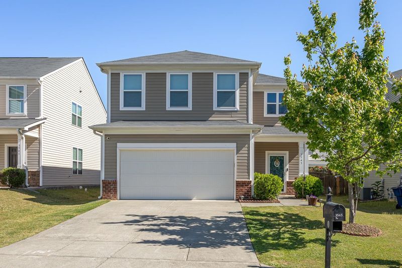 3545 Eastern Branch Dr, Raleigh, NC 27610