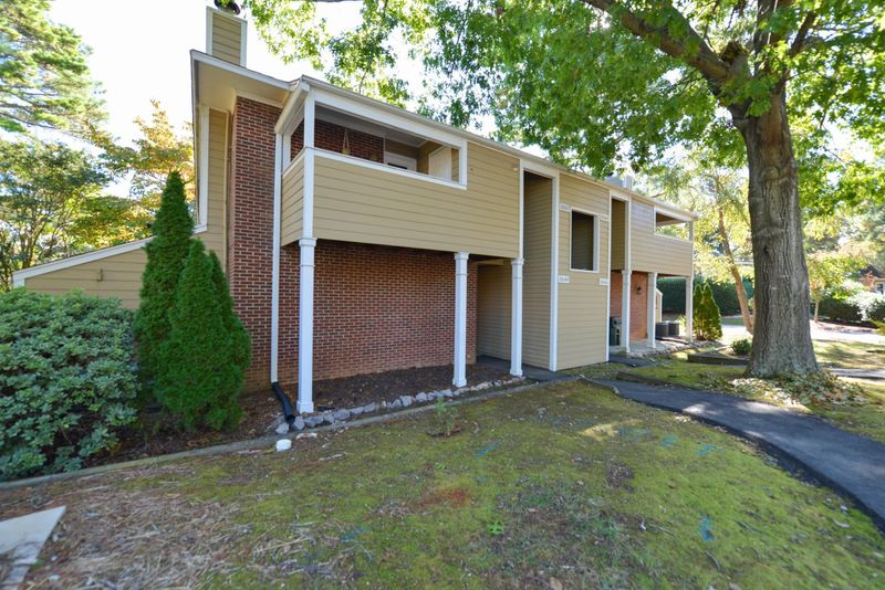 3549 Mill Rn #40, Raleigh, NC 27612