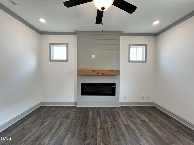 355 Maidenhair Pl, Clayton, NC 27520