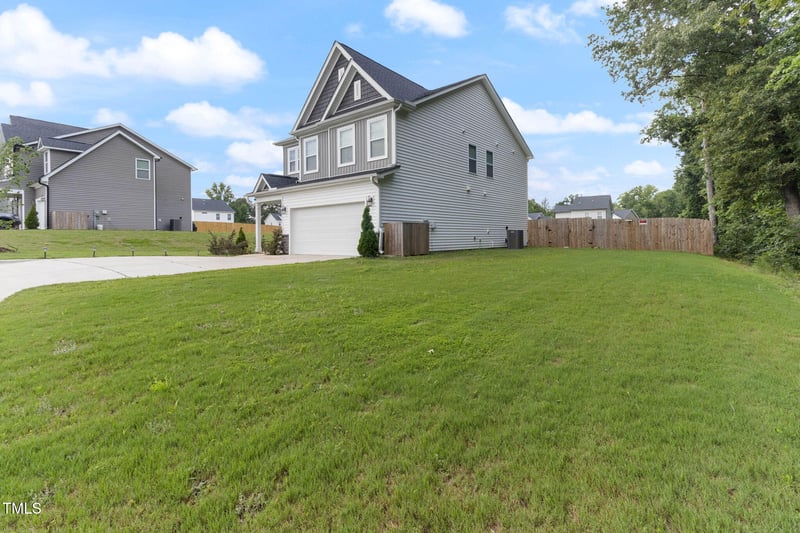 355 Merriman Dr, Selma, NC 27576