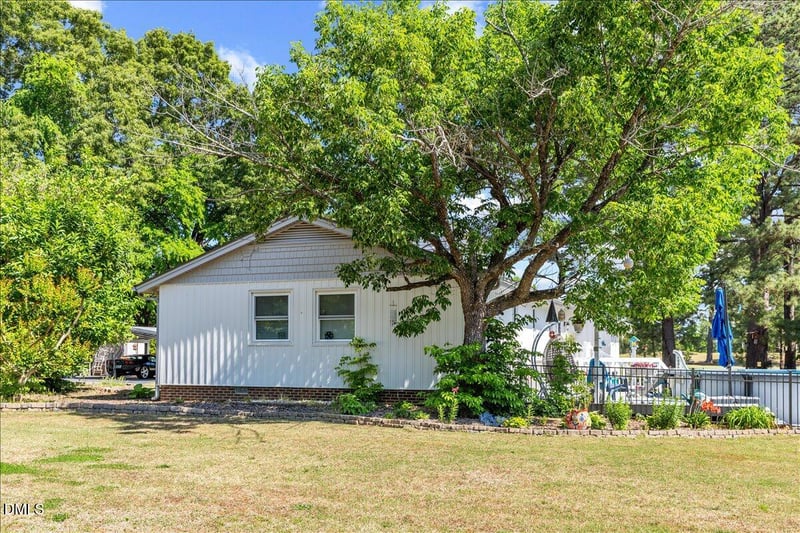 3550 Garner Rd, Clayton, NC 27520