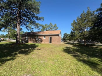 3551 Pioneer Dr, Hope Mills, NC 28348