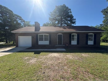 3551 Pioneer Dr, Hope Mills, NC 28348