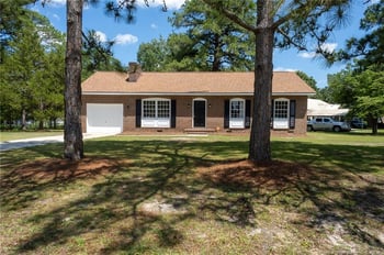 3551 Pioneer Dr, Hope Mills, NC 28348