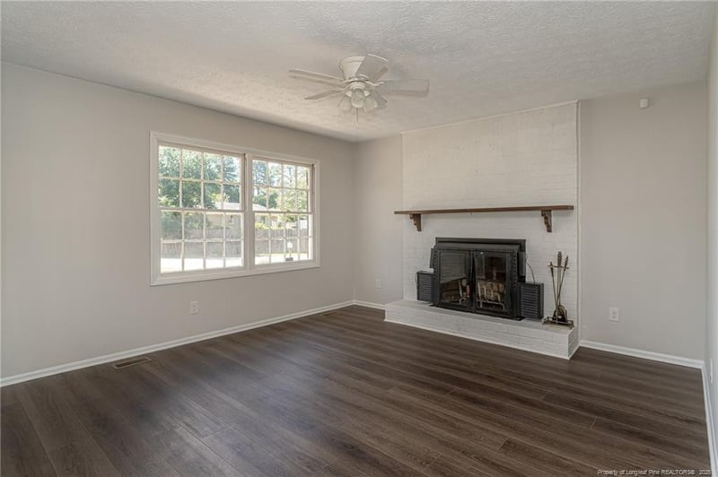 3551 Pioneer Dr, Hope Mills, NC 28348