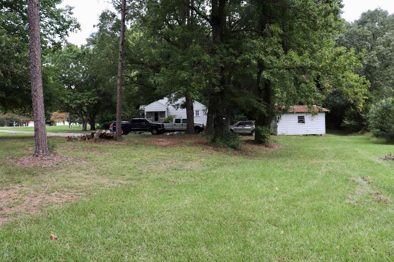 3552 Old 421 Rd, Liberty, NC 27298