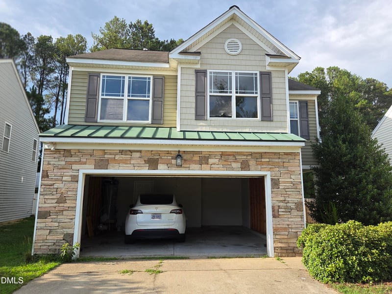 3553 Sunbright Ln, Raleigh, NC 27610