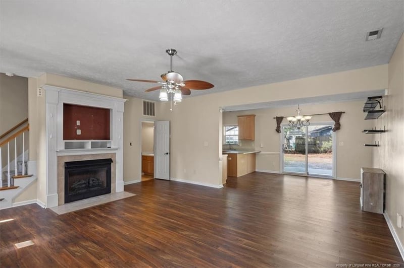 3558 Sturbridge Dr, Hope Mills, NC 28348