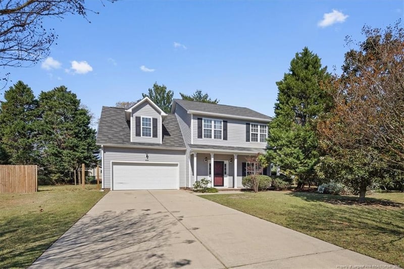 3558 Sturbridge Dr, Hope Mills, NC 28348