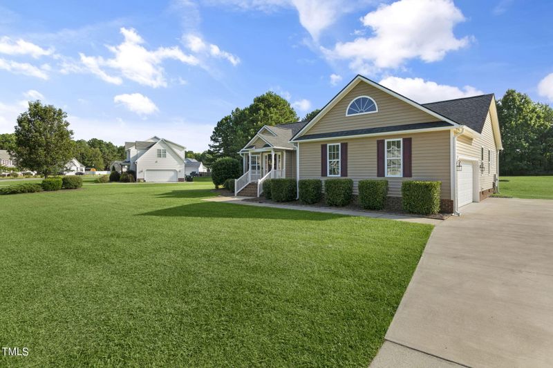 356 Blaze Ridge Dr, Smithfield, NC 27577