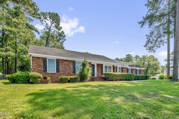 356 Conifer Dr, Fayetteville, NC 28314