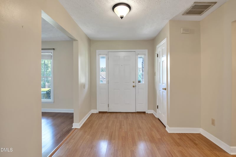 356 Conifer Dr, Fayetteville, NC 28314