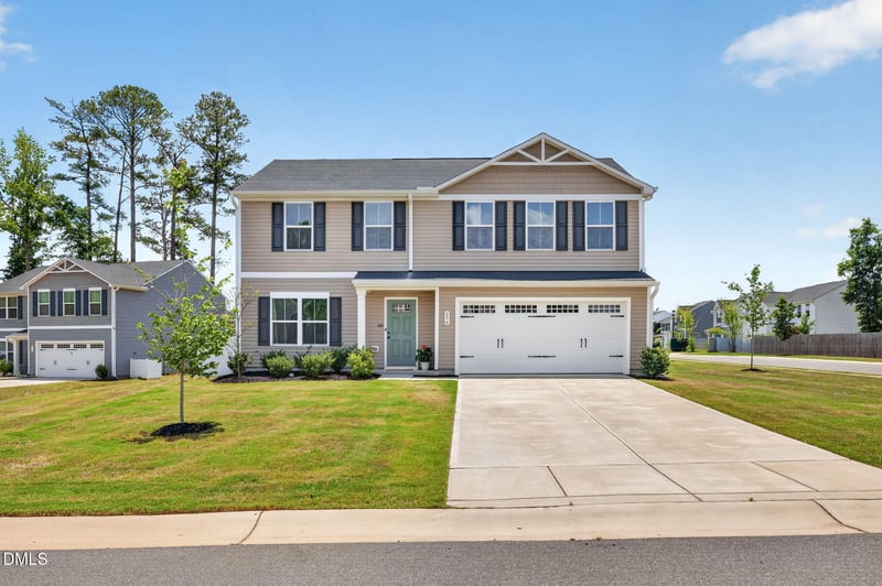 356 Hunting Wood Dr, Angier, NC 27501
