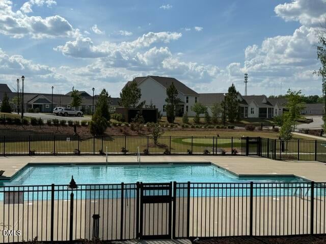 356 Village Walk Dr, Clayton, NC 27527