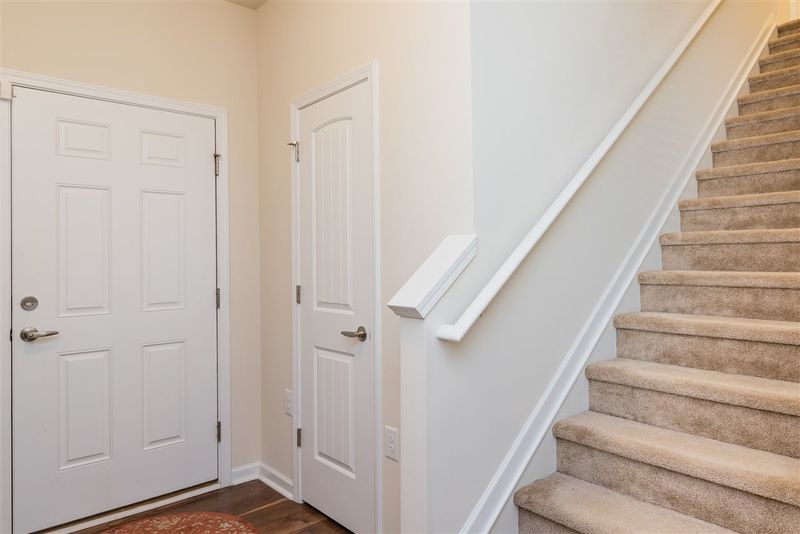 3560 Althorp Dr, Raleigh, NC 27616