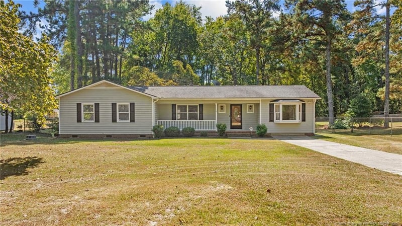 3560 School Rd, Fayetteville, NC 28306