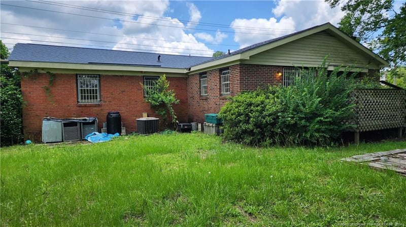 3562 Camden Rd, Fayetteville, NC 28306