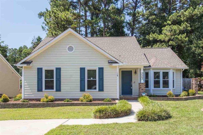 3563 Dechart Ln, Raleigh, NC 27616