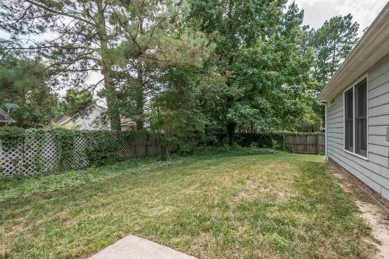 3564 Dechart Ln, Raleigh, NC 27616
