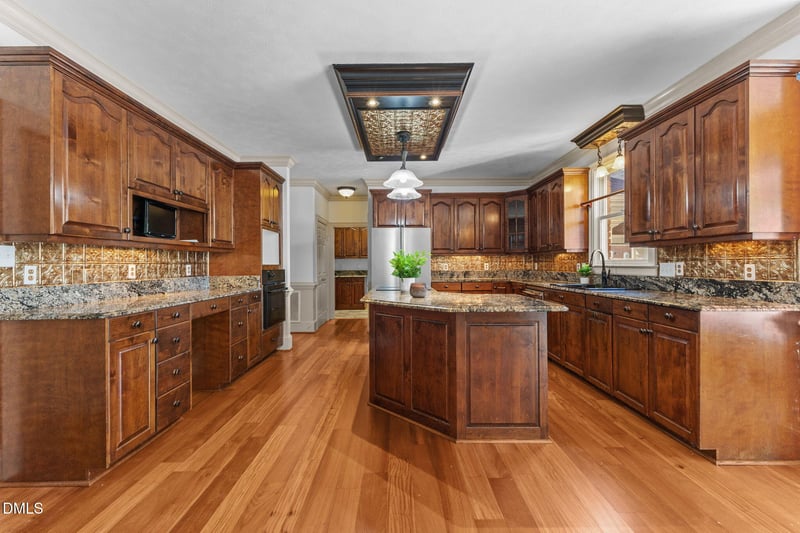 3564 Turnberry Cir, Fayetteville, NC 28303